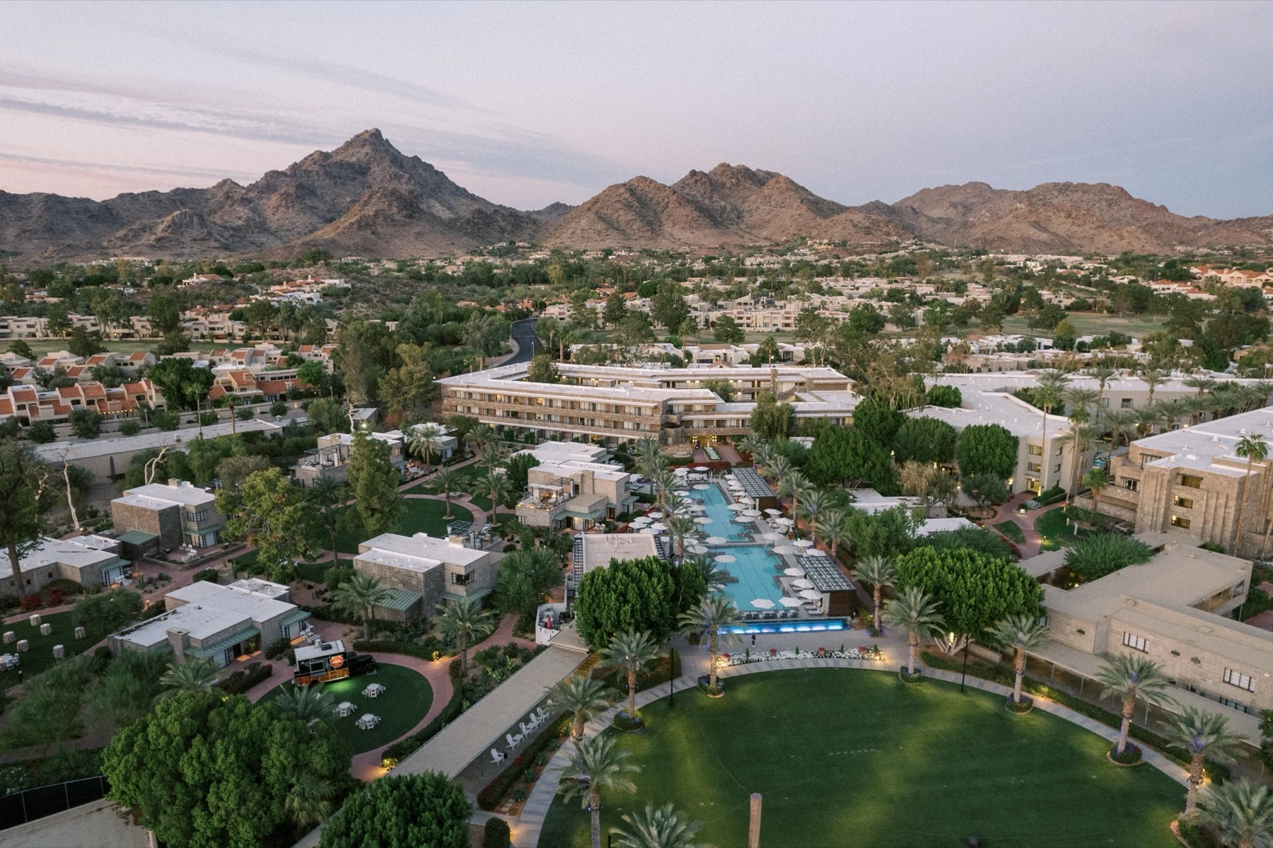 The pool and Phoenix mountains at Arizona Biltmore